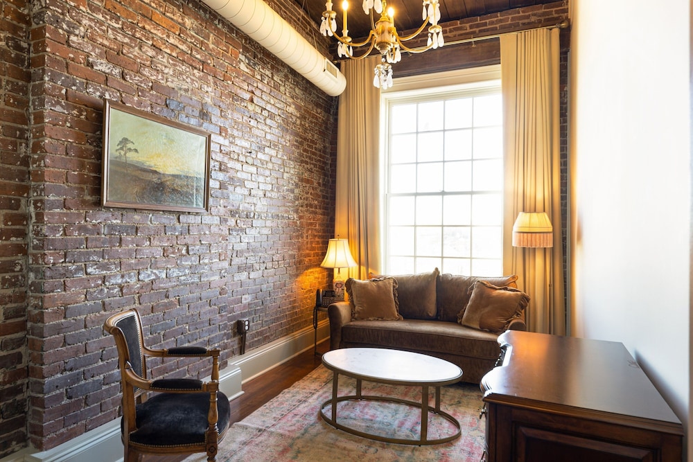 Hotel Cleo, Knoxville Downtown, a Tribute Portfolio Hotel 33/50