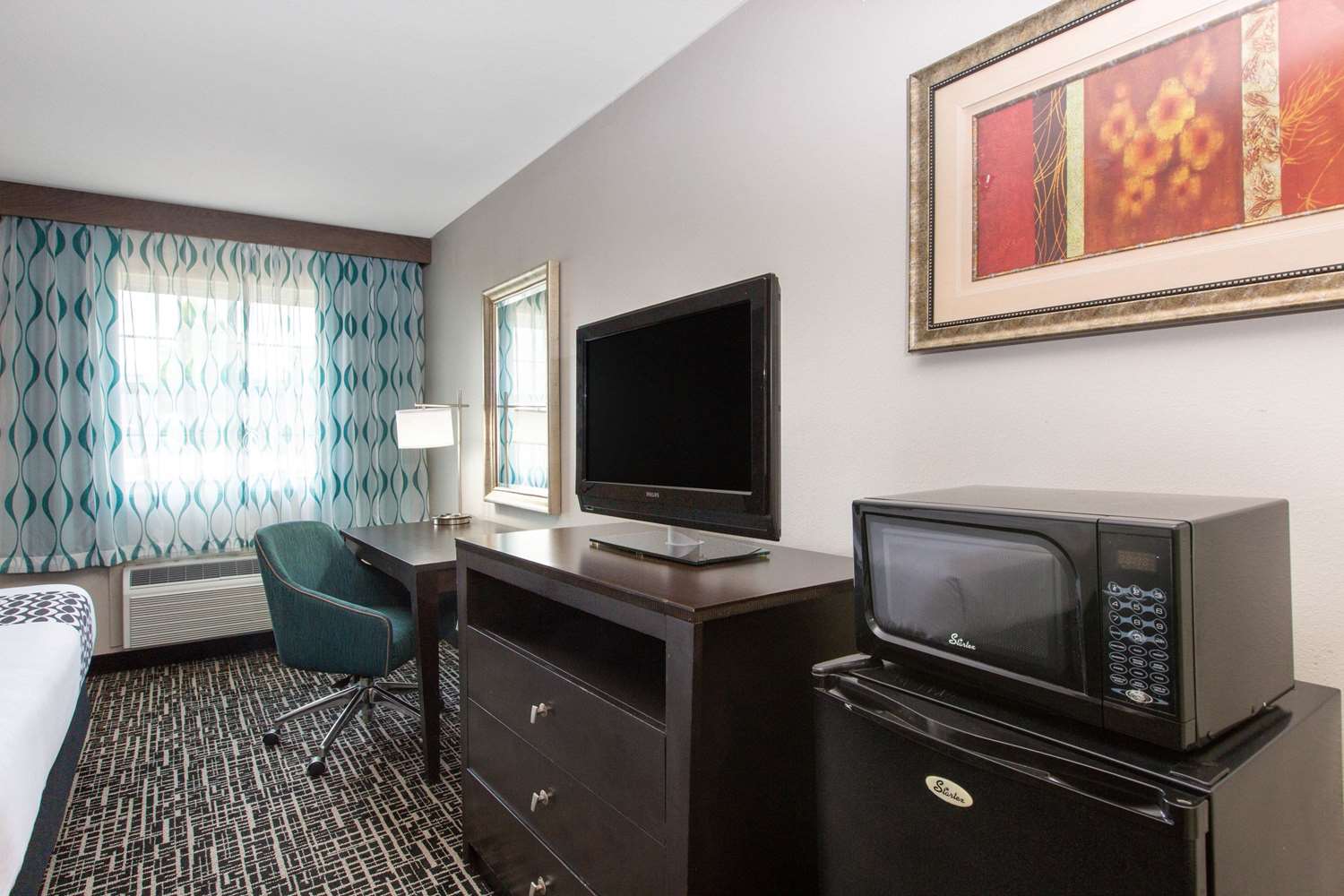 La Quinta Inn & Suites by Wyndham Blue Springs 20/31