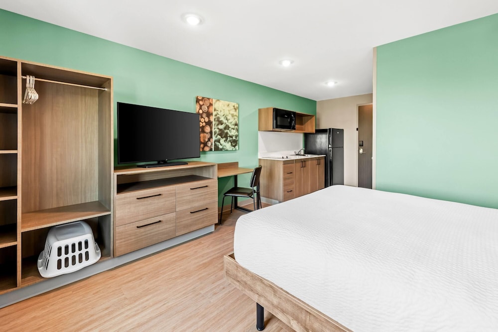 ECHO Suites Extended Stay by Wyndham Reno 38/72