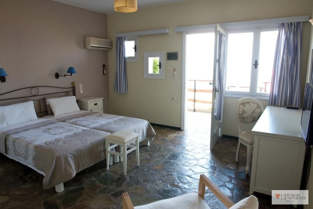 Adrakos Apartments 20/78