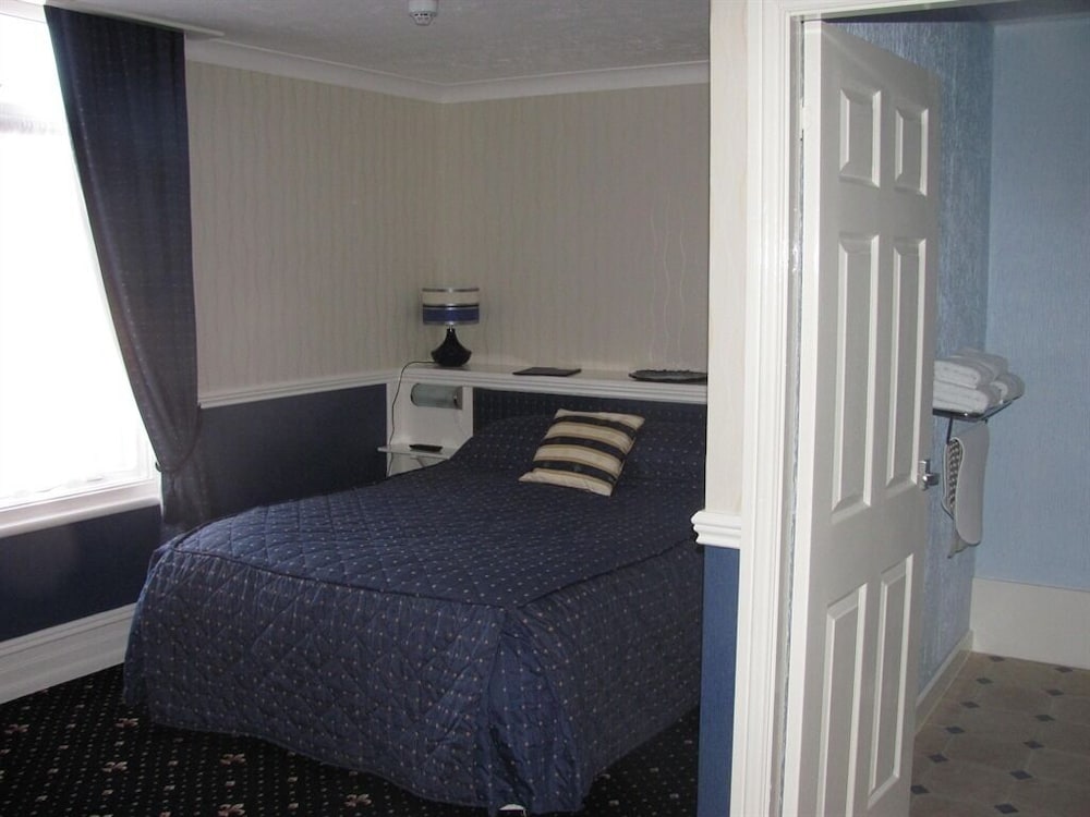 Branston Lodge - Guest House 9/19