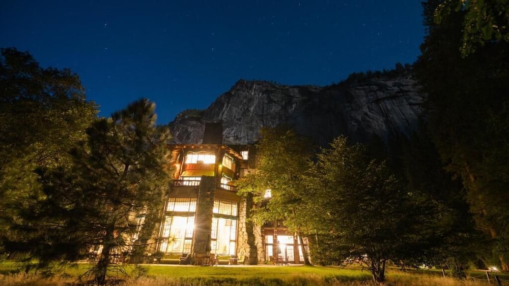 The Ahwahnee 41/50