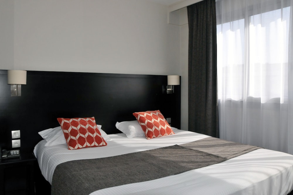 Quatrans Hotel 23/63