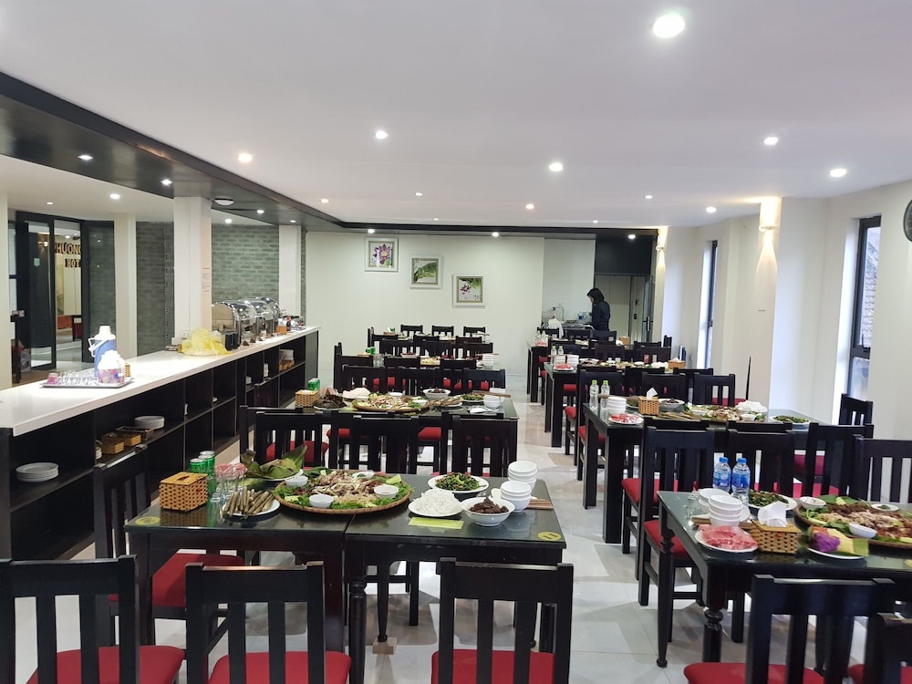 Phuong Nam Mountain View Hotel 24/35