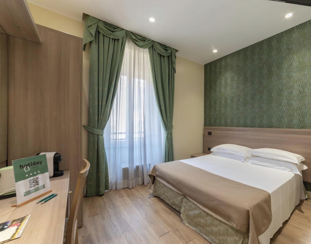 HOTIDAY Room Collection - Roma Porta Pia 8/50