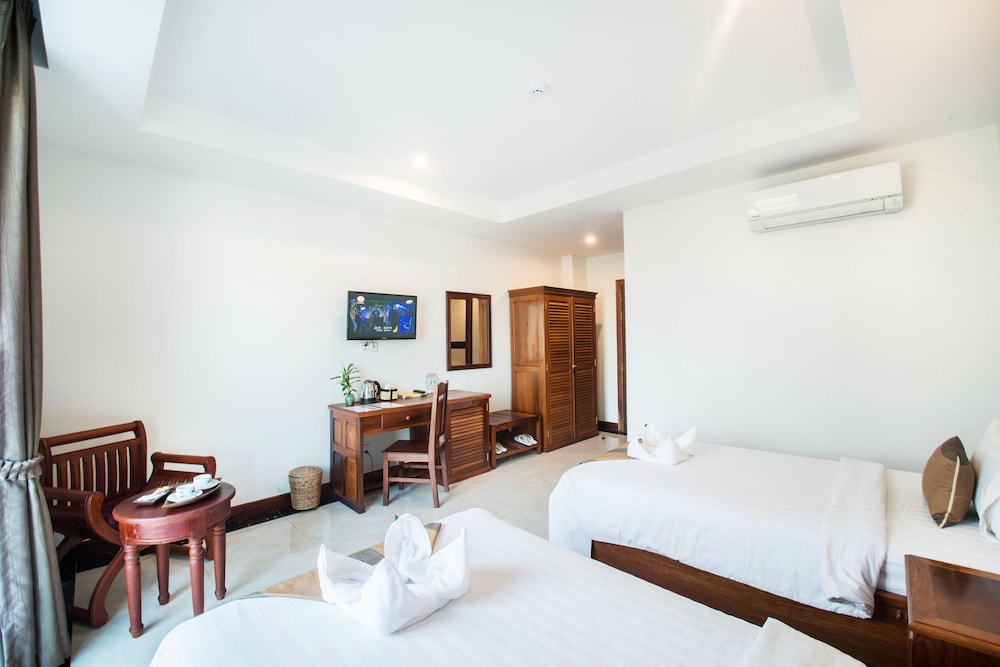 RELAX HOTEL 13/55
