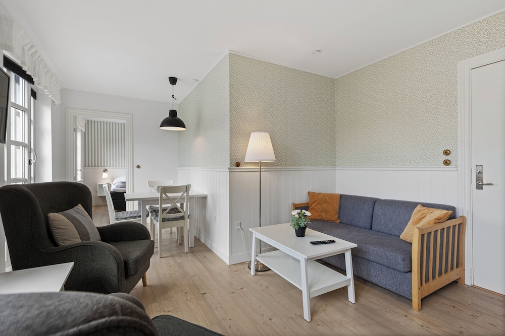 Lokken Badehotel 33/49