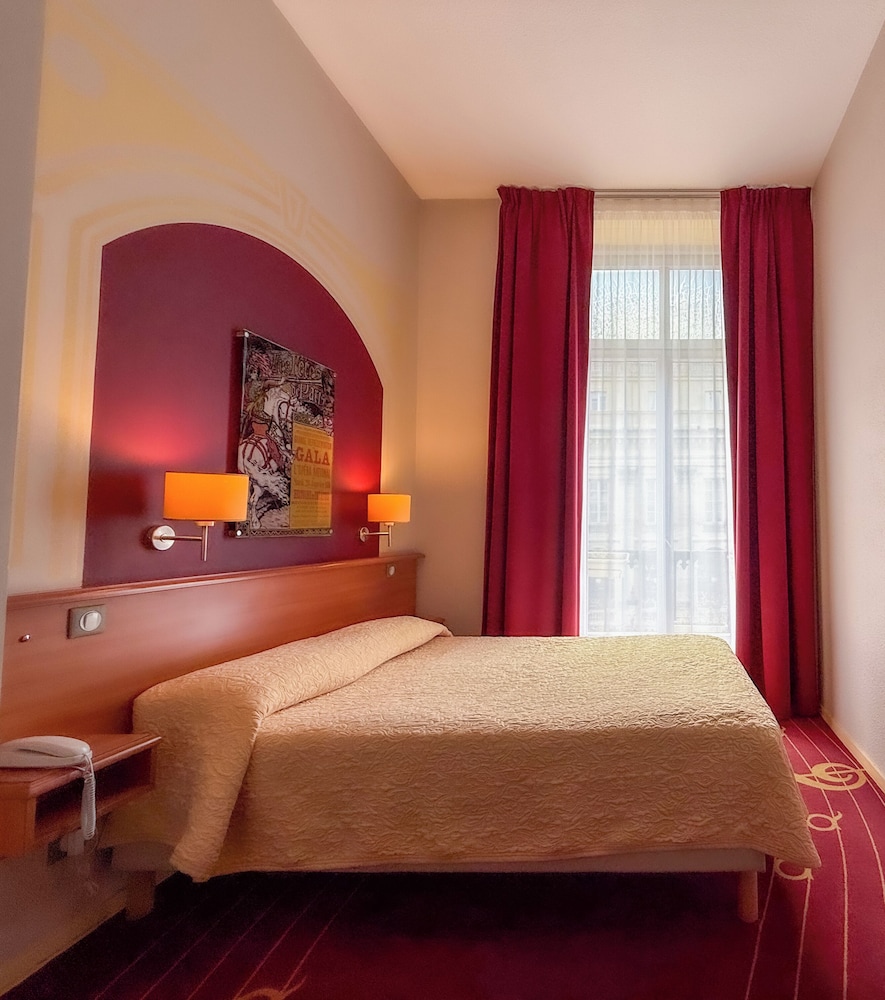 Room, Double Bed