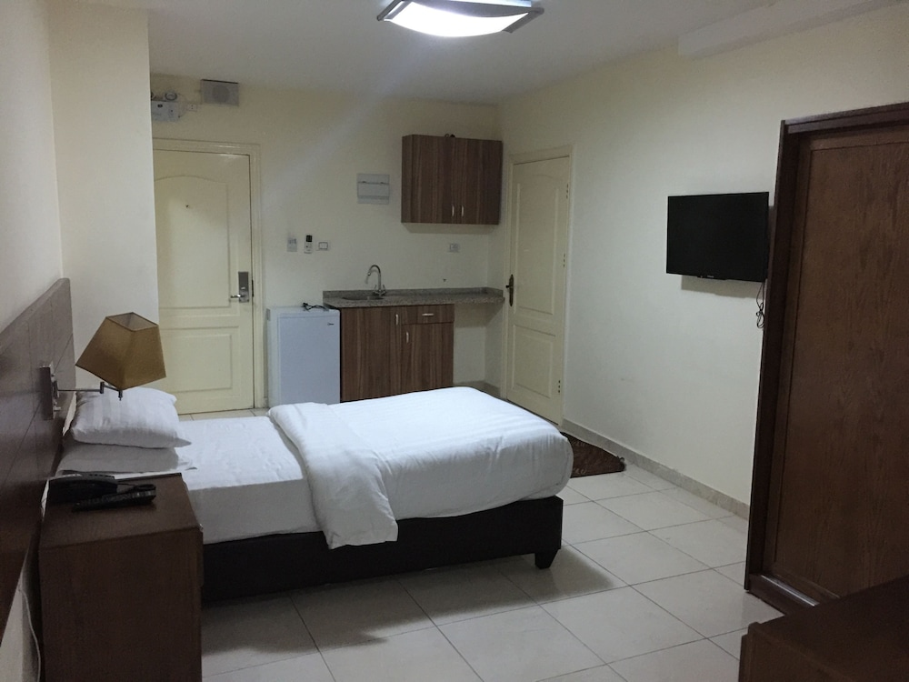 ZAINA PLAZA HOTEL 19/53
