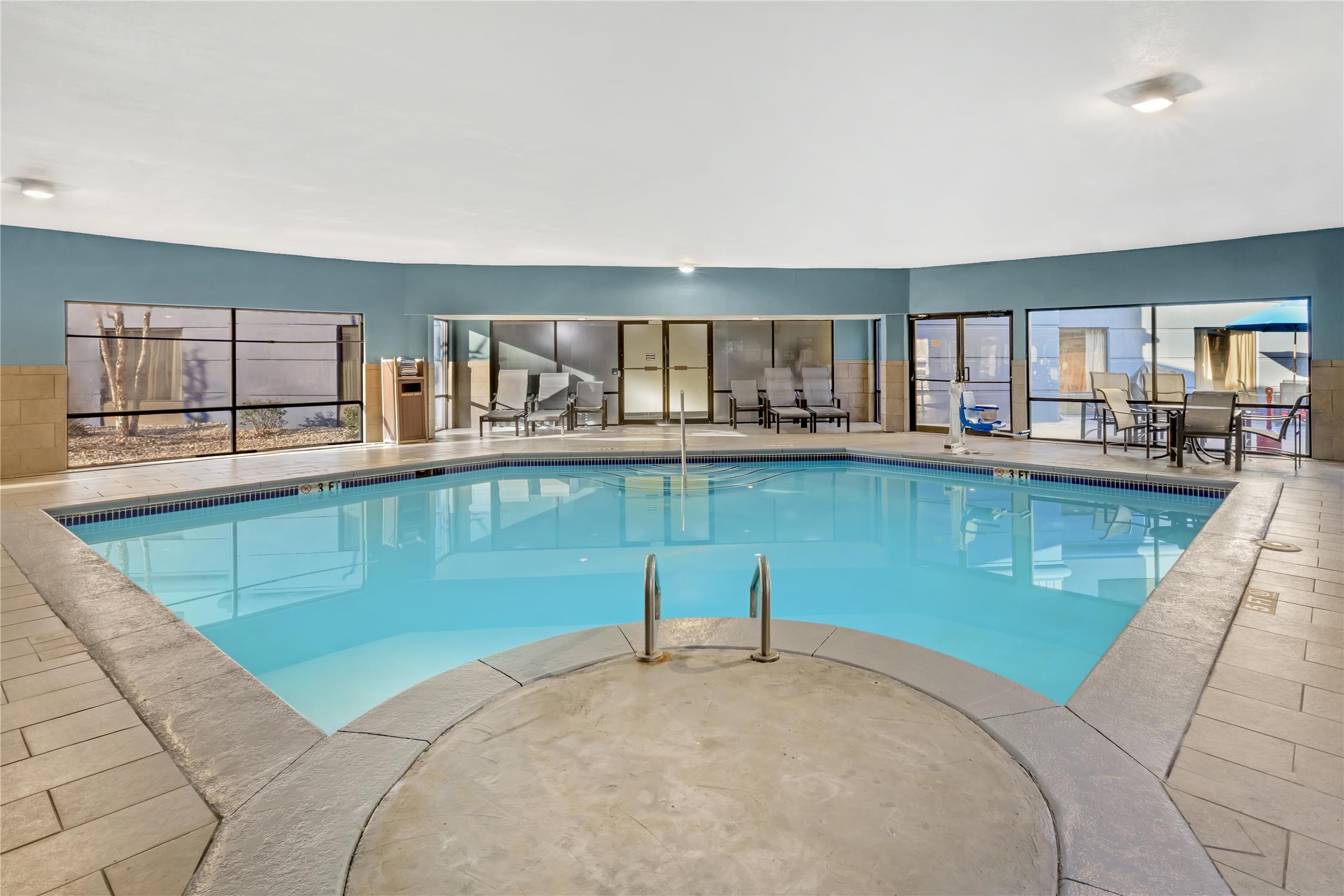 Best Western Plus McDonough Inn & Suites 2/55