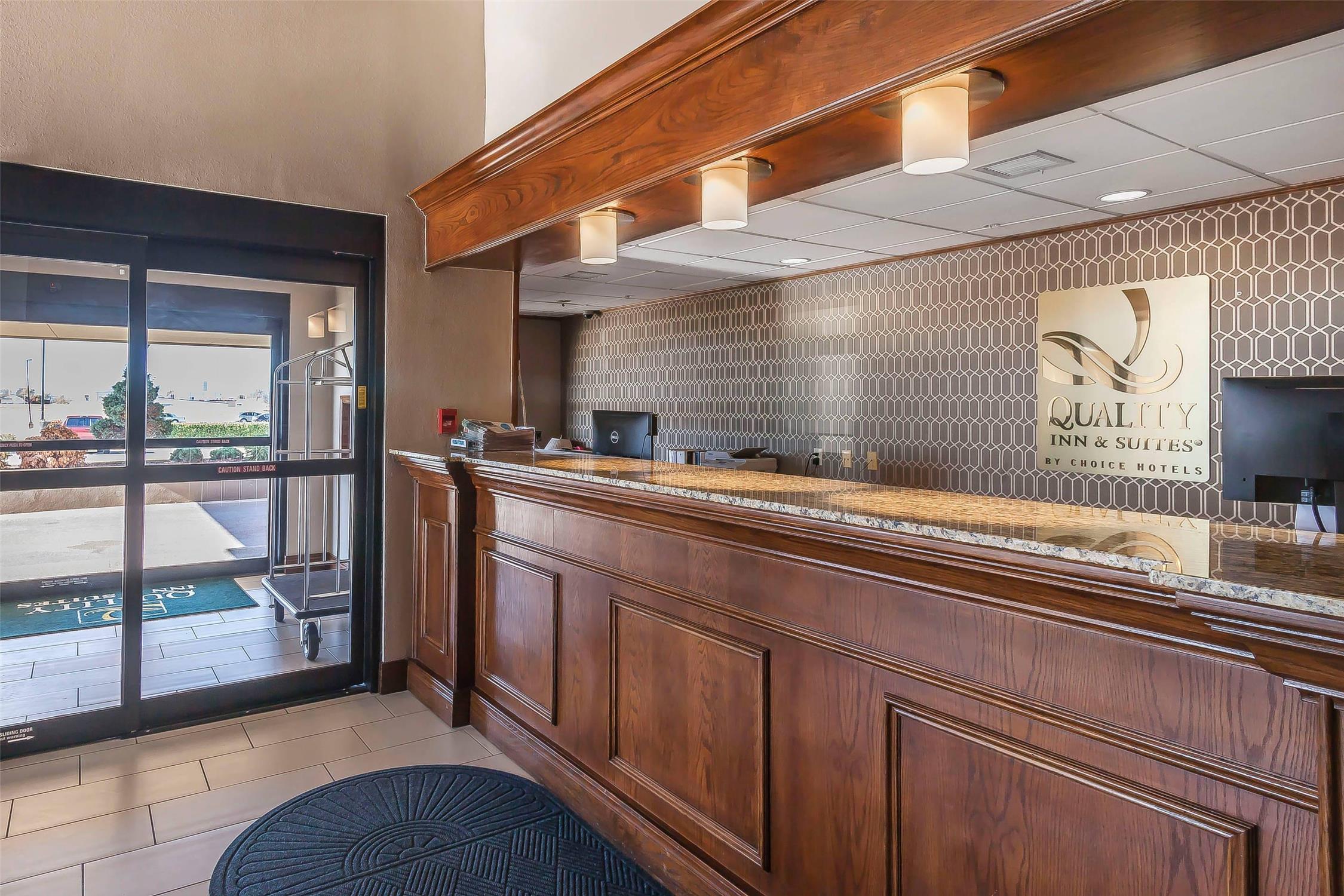 Quality Inn & Suites Owasso US-169 9/45