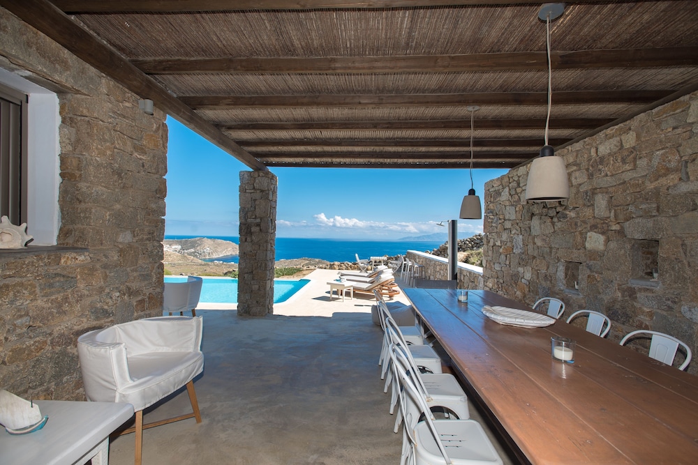 Amallini Suites 49/50