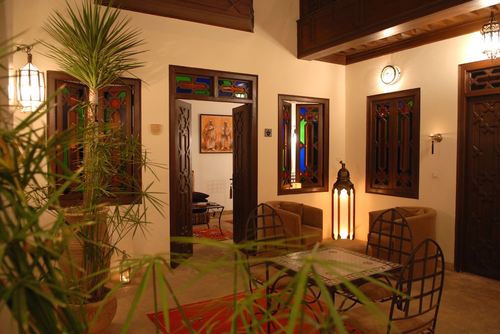 Riad Aubrac 3/75