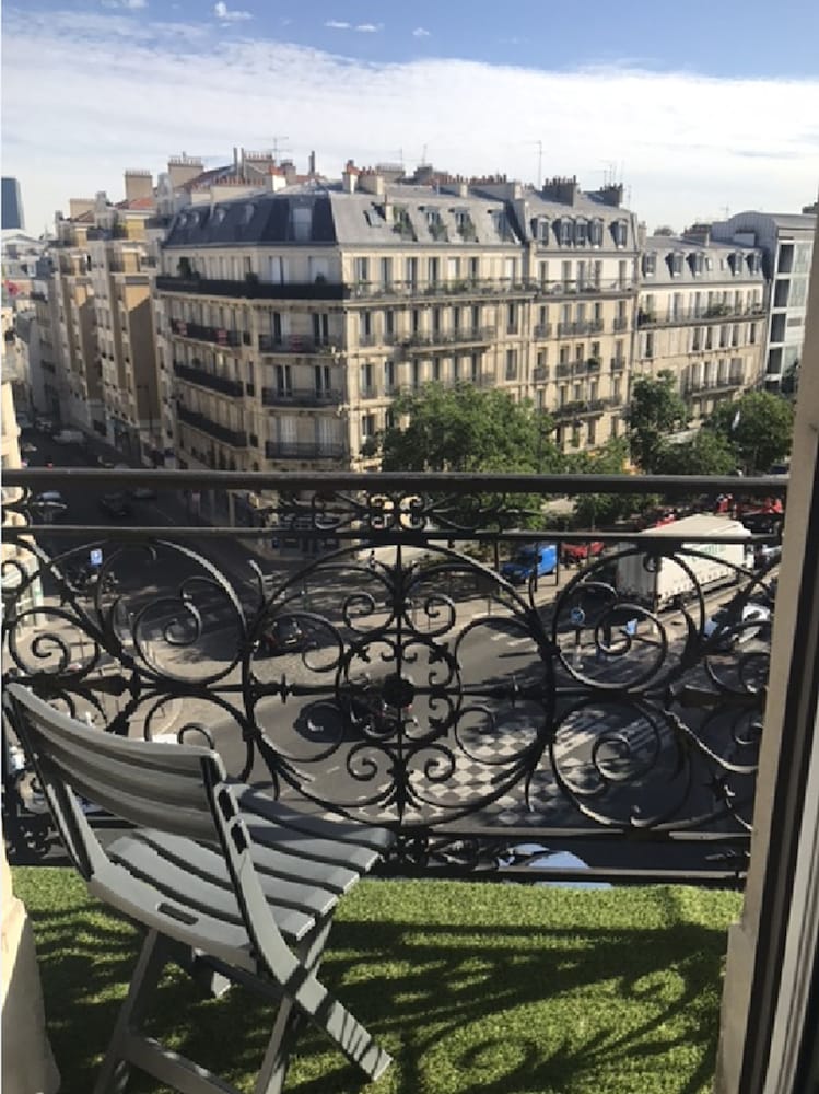 HOTEL SAINT MARCEL 3/50