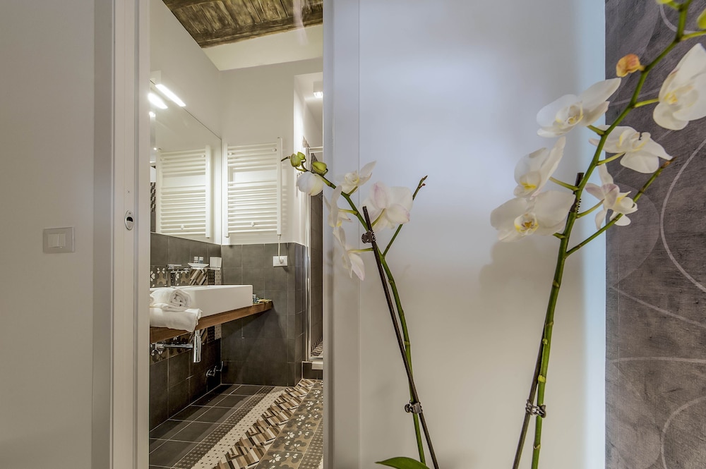 B&B First Floor 52/53