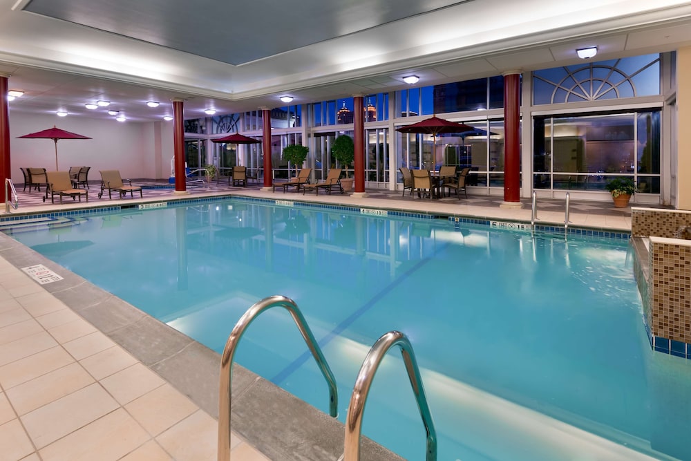 Hampton Inn And Suites Buffalo Downtown 25/52