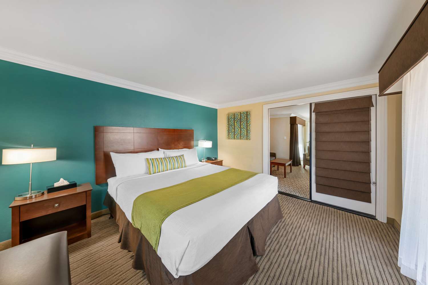 Best Western Harbour Inn & Suites 10/36