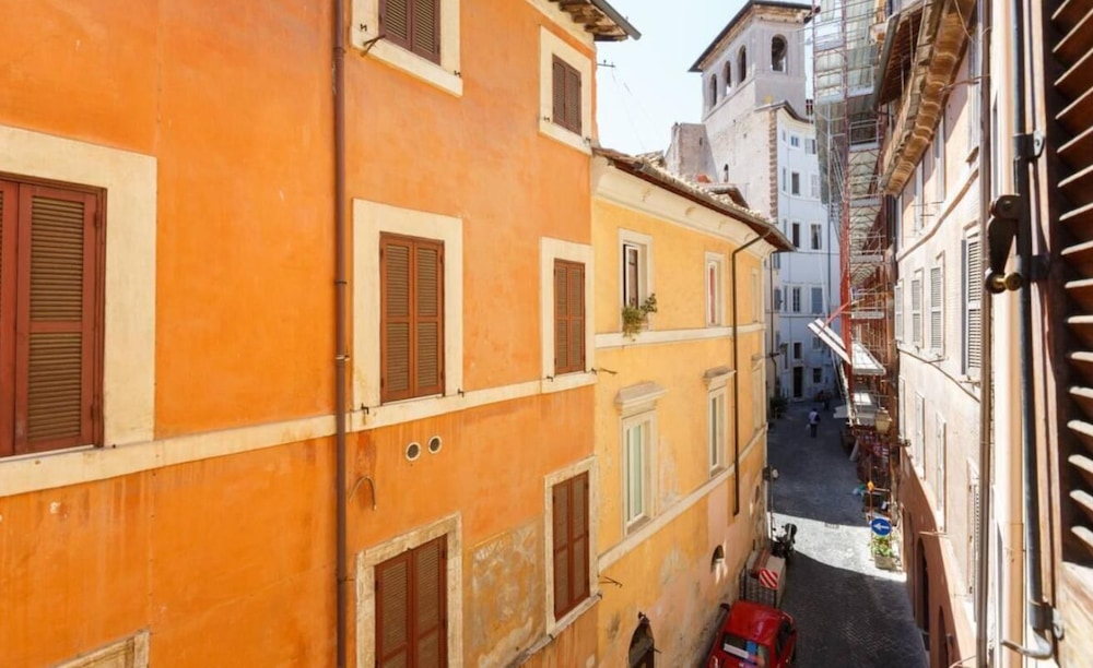 Sweet Navona 37/50