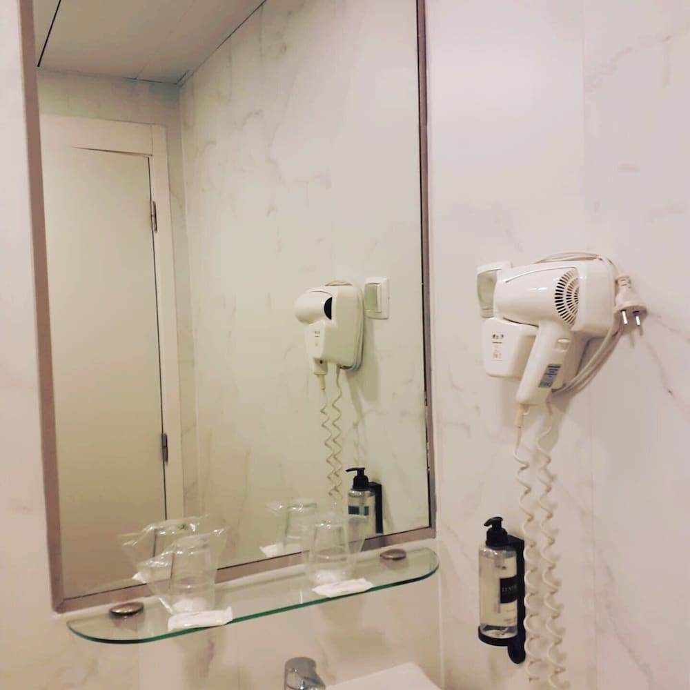 Lisbon City Hotel 8/41