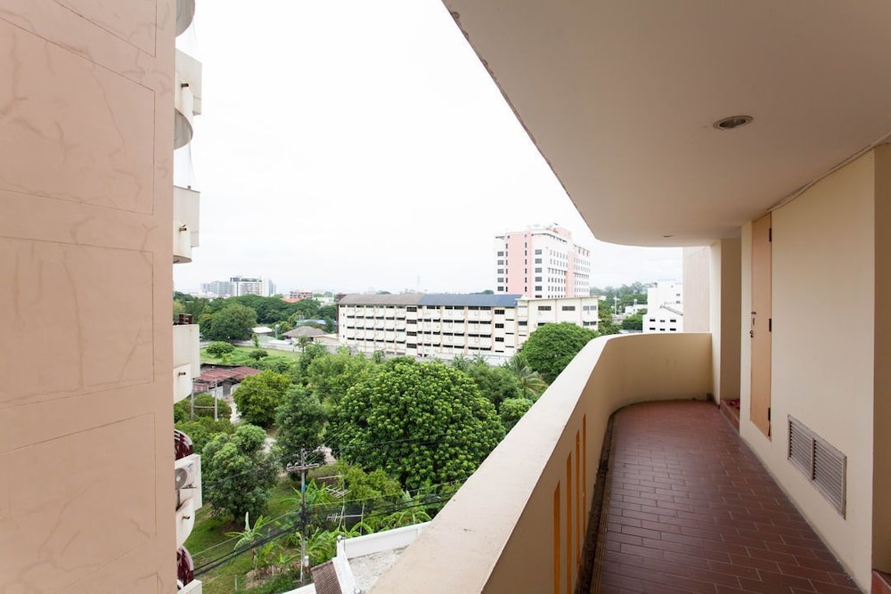 Galare Thong Tower 61/74