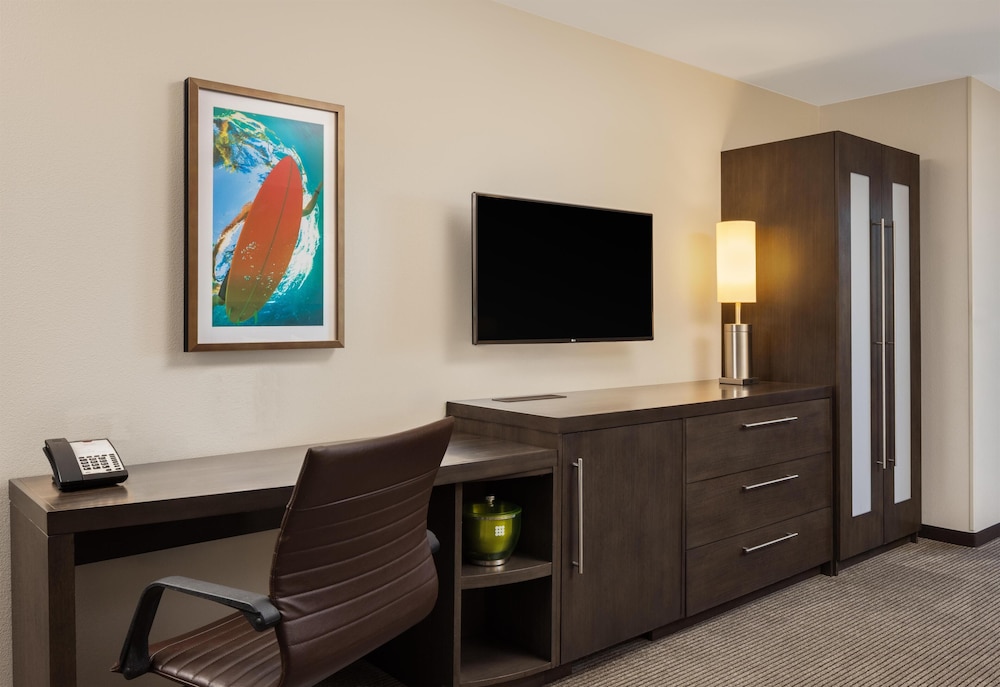 Hyatt Place Santa Cruz 36/49