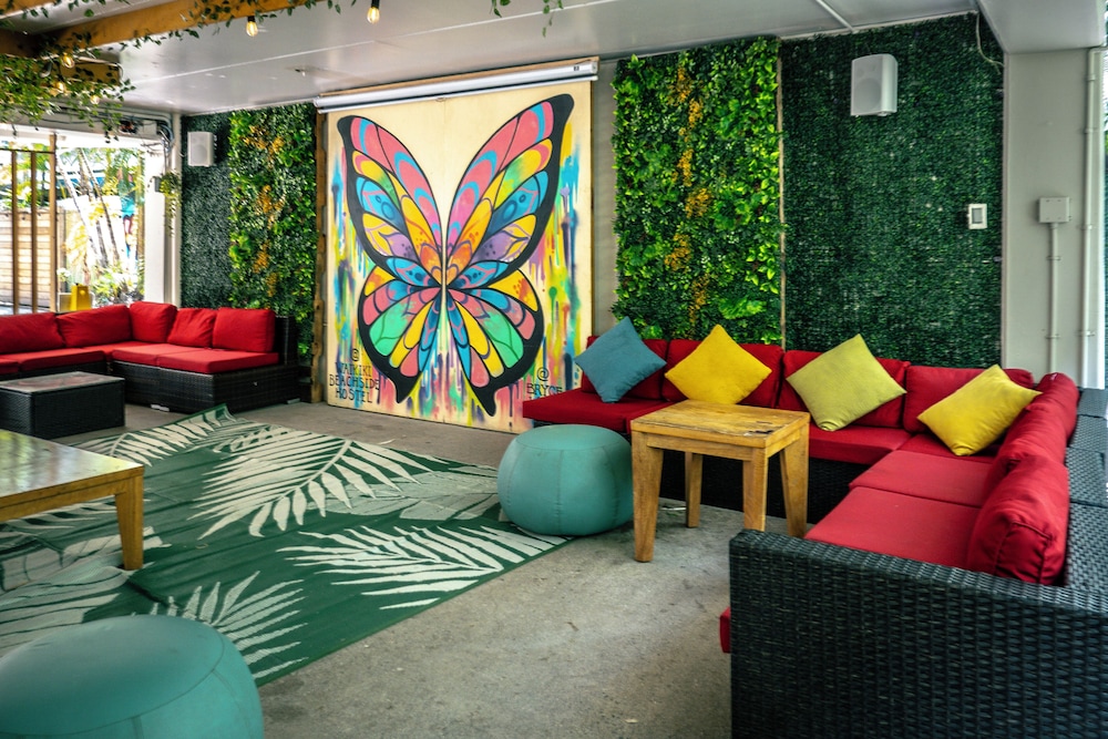 Waikiki Beachside Hostel 51/66