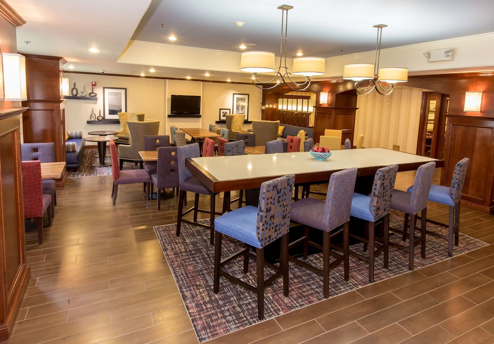 Hampton Inn Hartford Airport 28/44