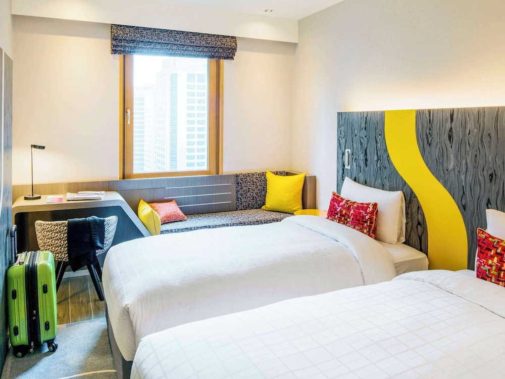 DELUXE, TWIN BEDS