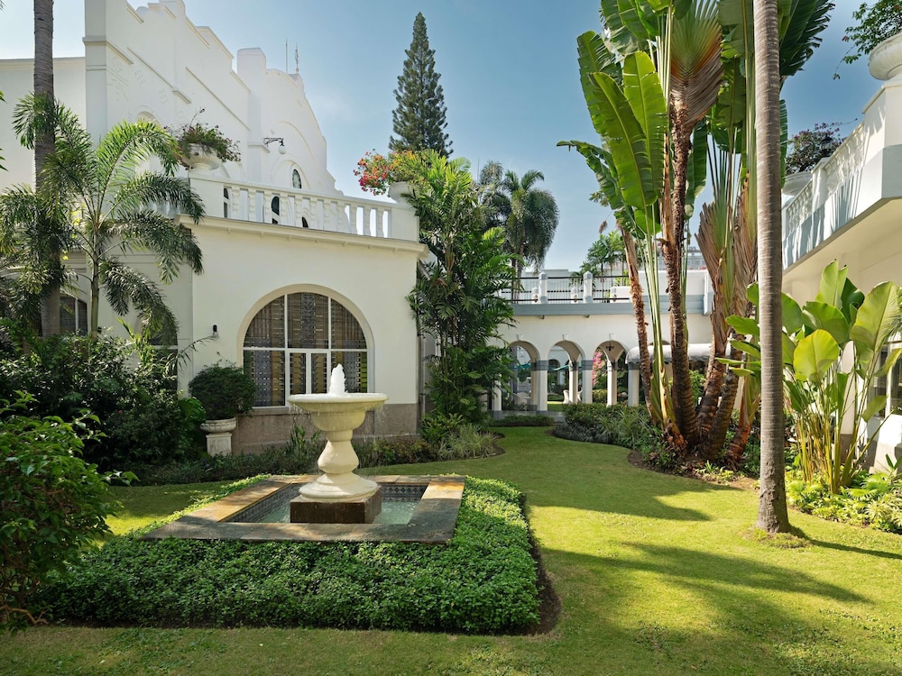 Majapahit Hotel Surabaya - MGallery Collection 45/47