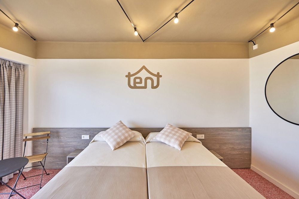 SUPERIOR, DOUBLE BED, BALCONY