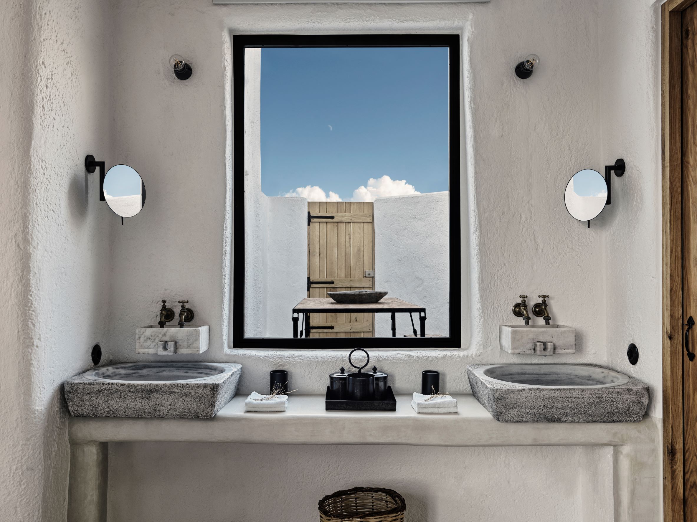 Nomad Mykonos 50/50