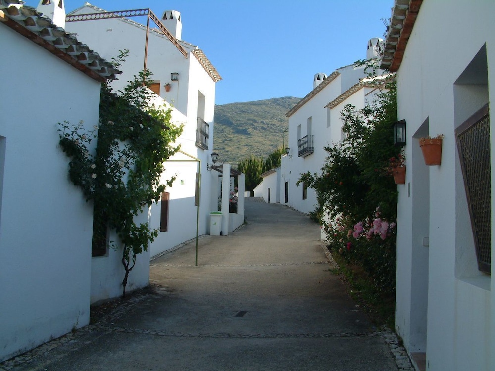 Hotel Villa Turistica de Priego 55/58