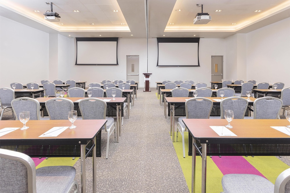 Park Inn By Radisson North Edsa 59/71