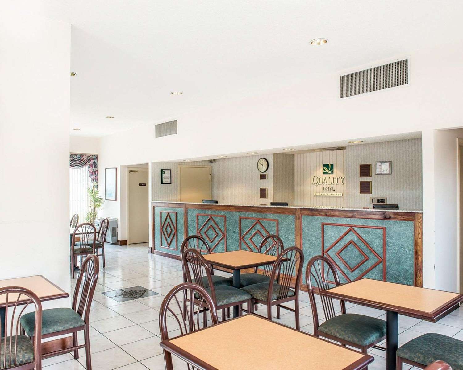 Quality Inn Marianna 23/26