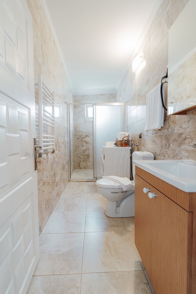 Umut Apartments 49/50