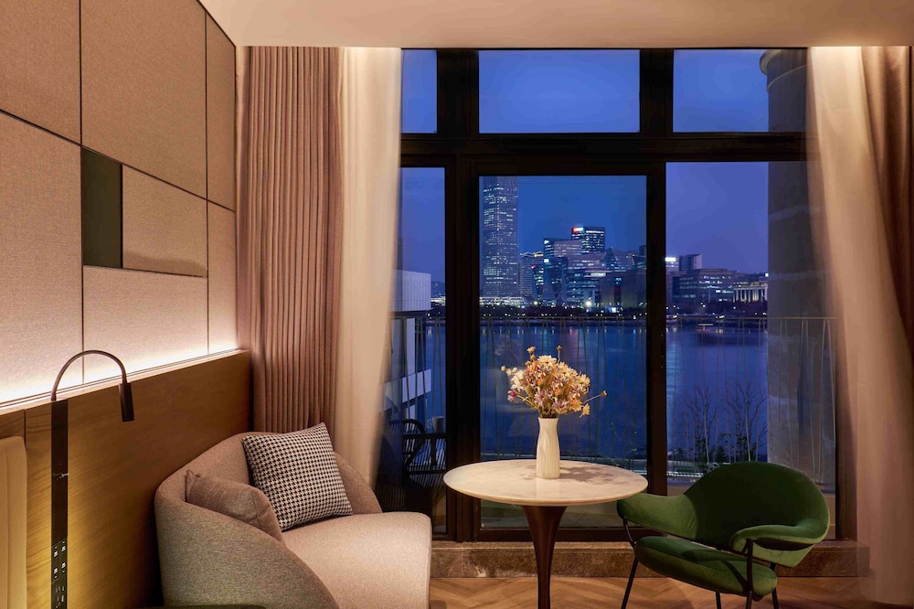 UrCove by HYATT Shanghai West Riverside 22/42