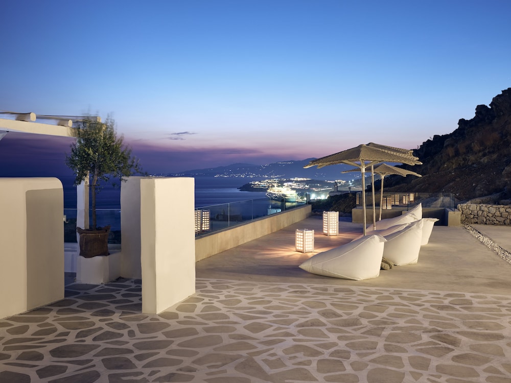 Arcs Boutique Villa Hotel 58/77