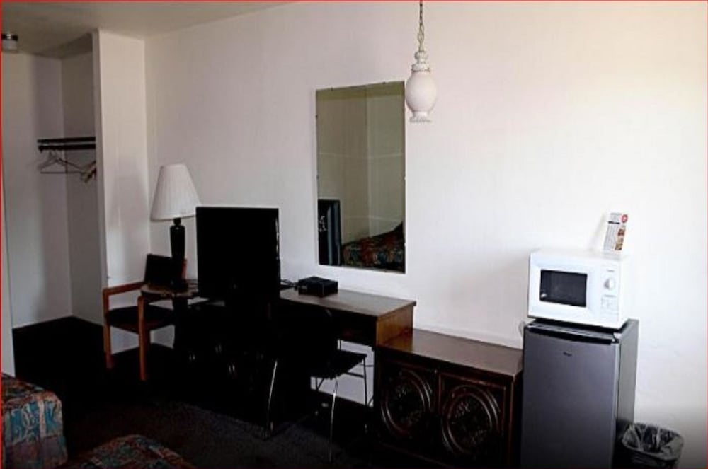 Love Hotels Tomahawk at Lake Mohawksin WI 37/49