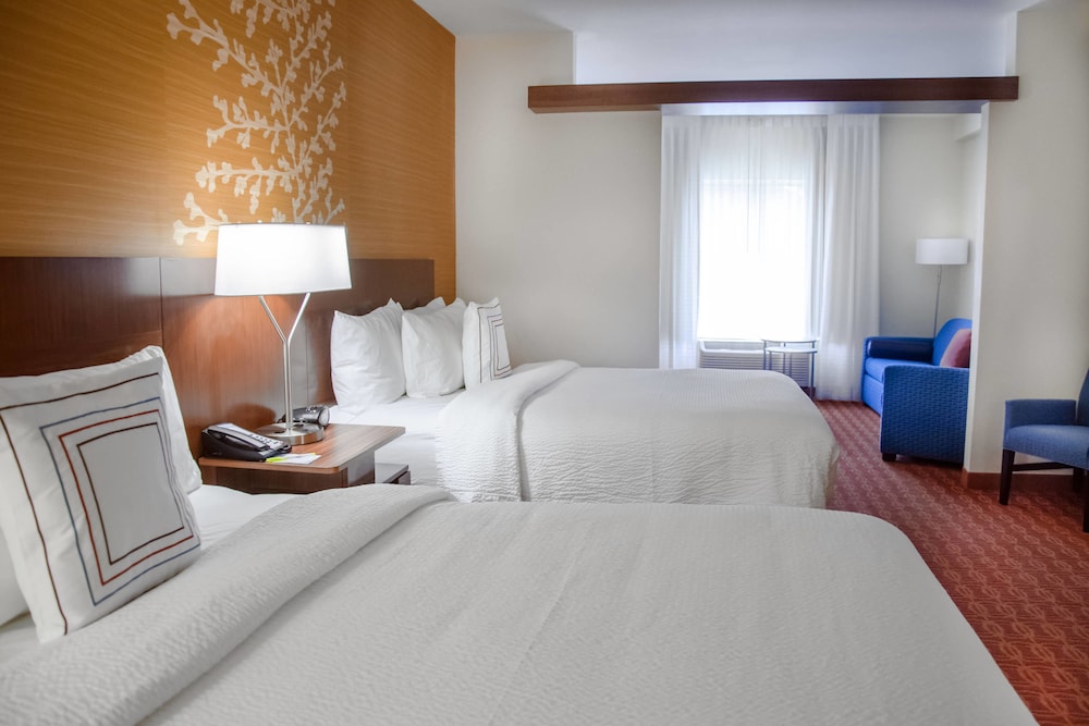 Fairfield Inn Suites Atlanta Cumming Johns Creek 6/42