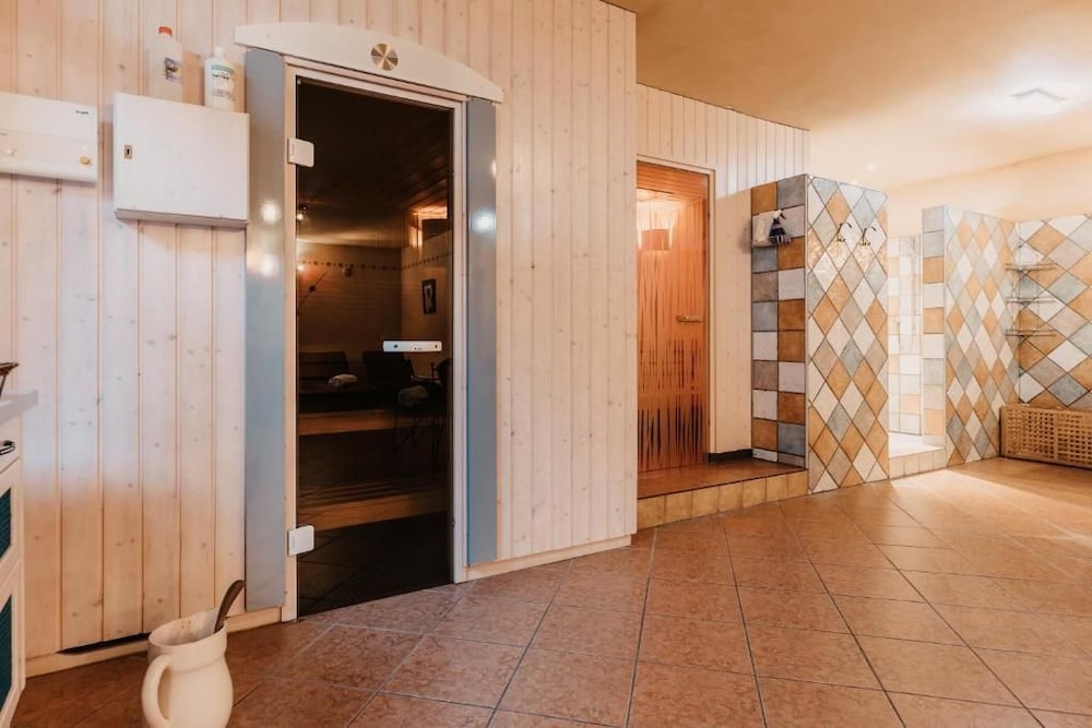Landhotel Schütterbad 39/74