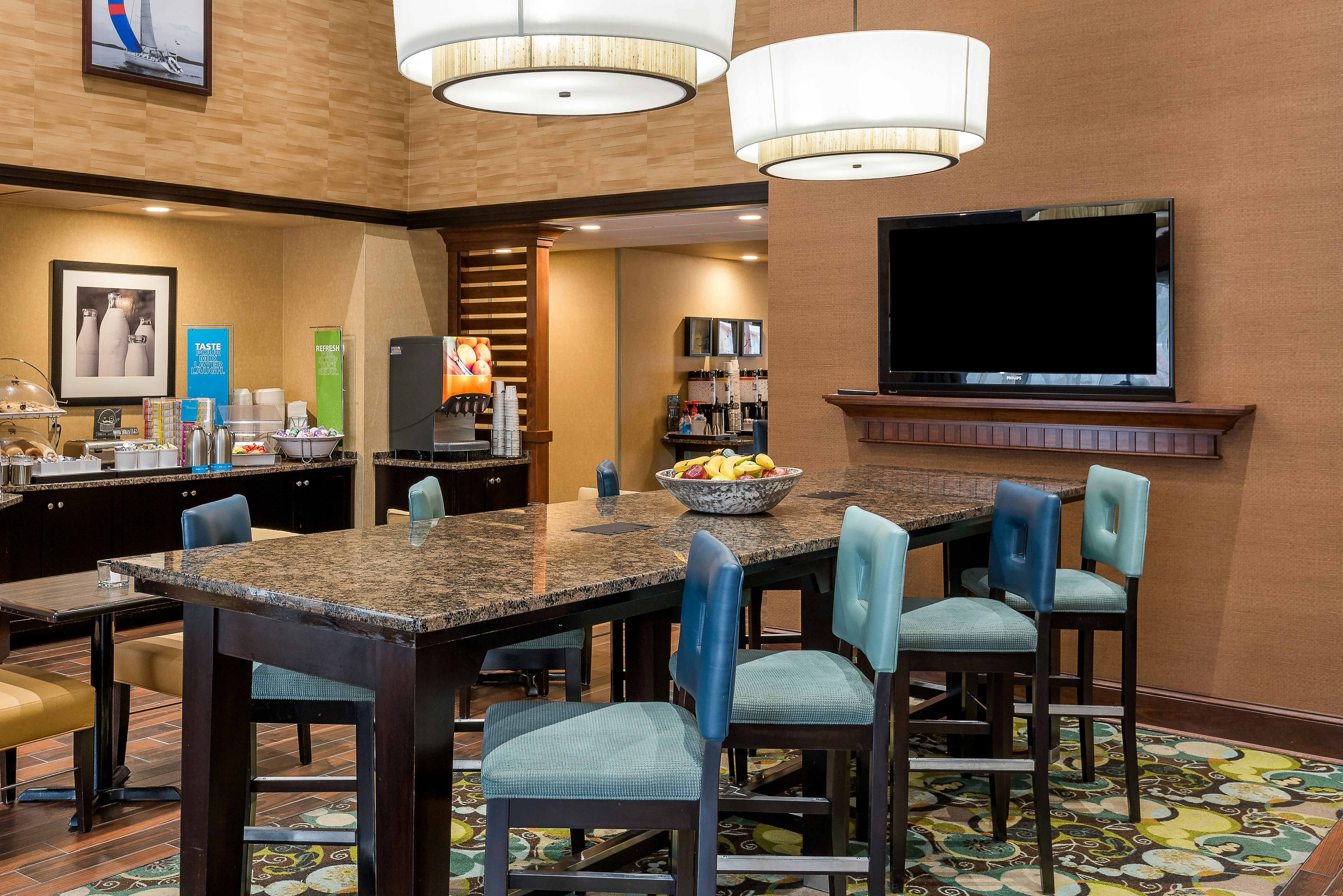 Hampton Inn & Suites Florence Center 8/12