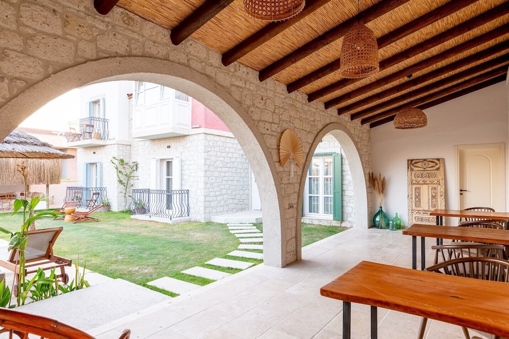 Lika Alacati 28/48