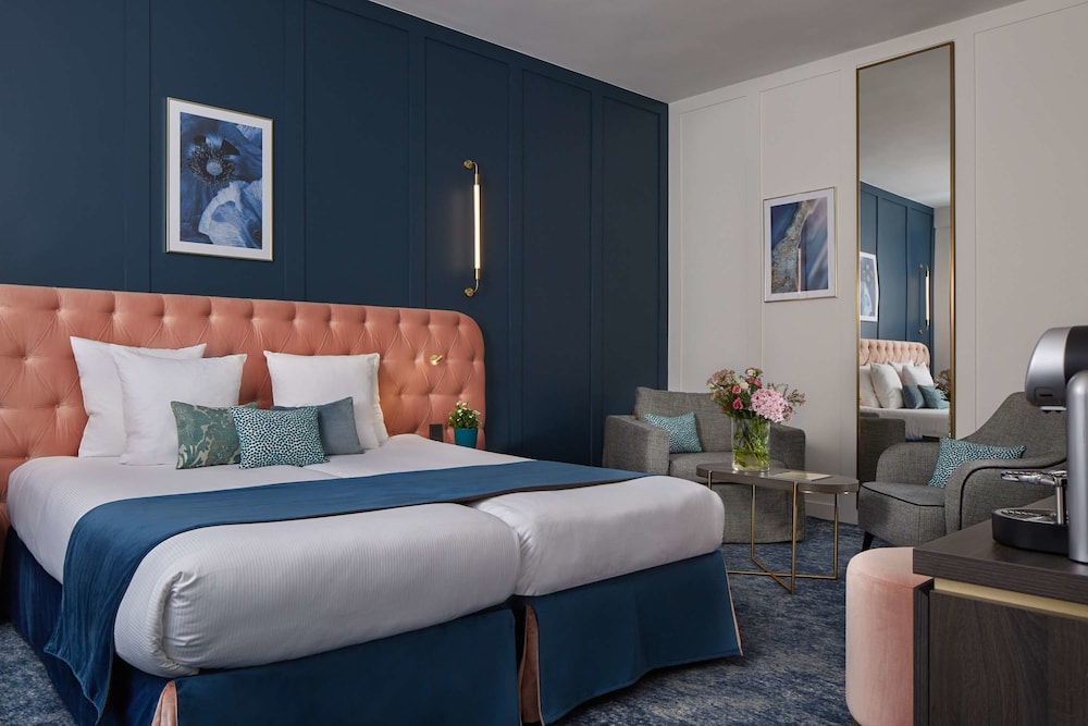 Pley Hotel 30/70