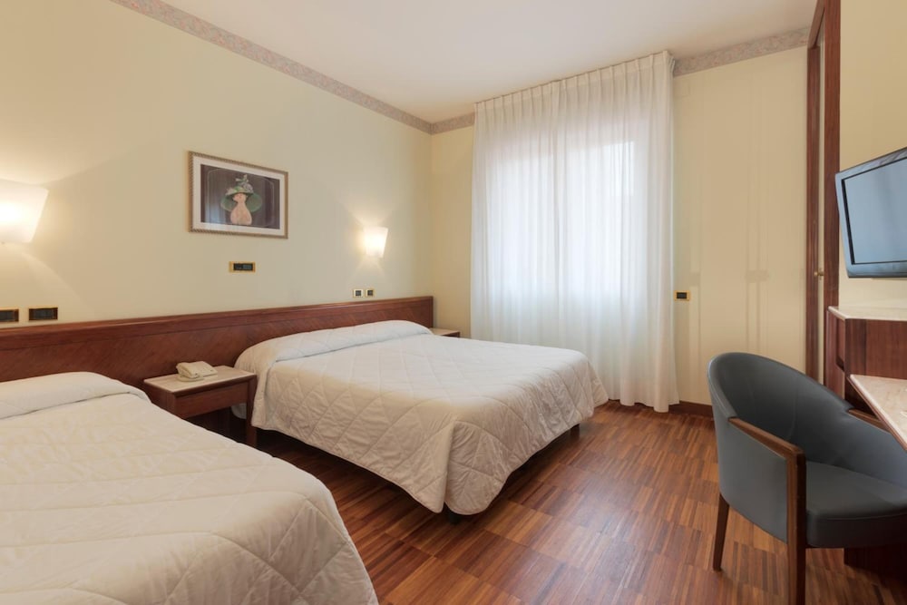 Palace Hotel 13/50