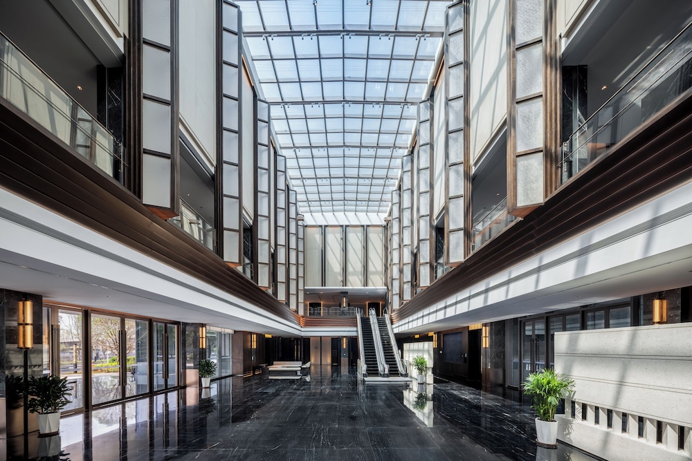 Howard Johnson By Wyndham Guotou Plaza Zigong 6/32