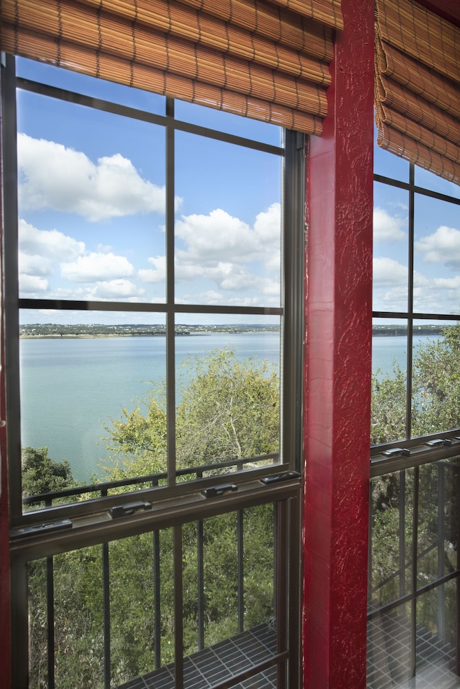 The Lakehouse Bed & Breakfast 13/46
