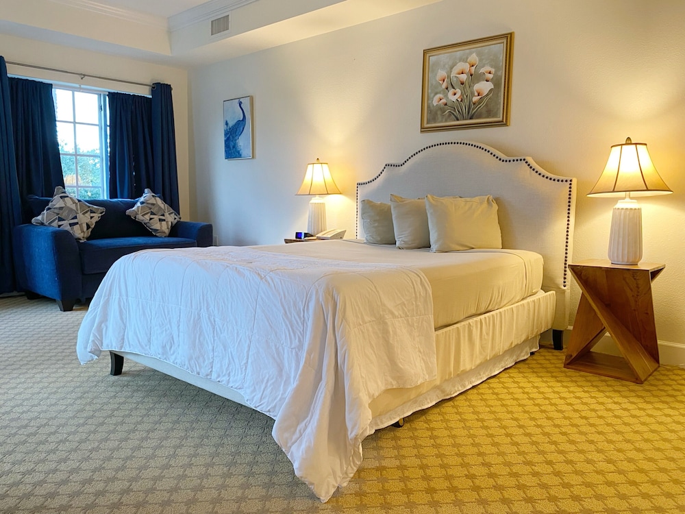 2 Bedrooms, Condo, Queen and Twin Beds, Intracoastal View, Sofa
