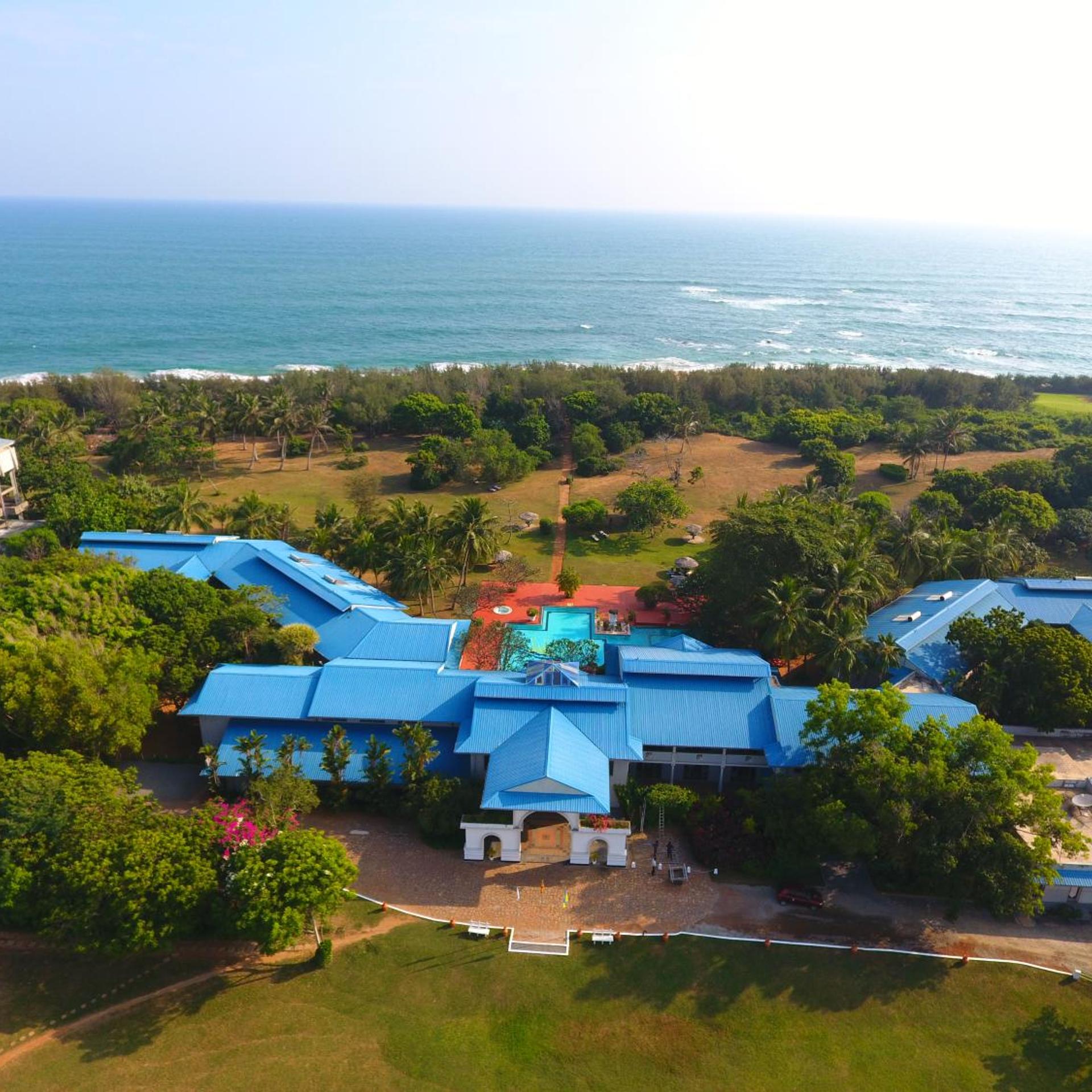 The Oasis Hotel 43/43