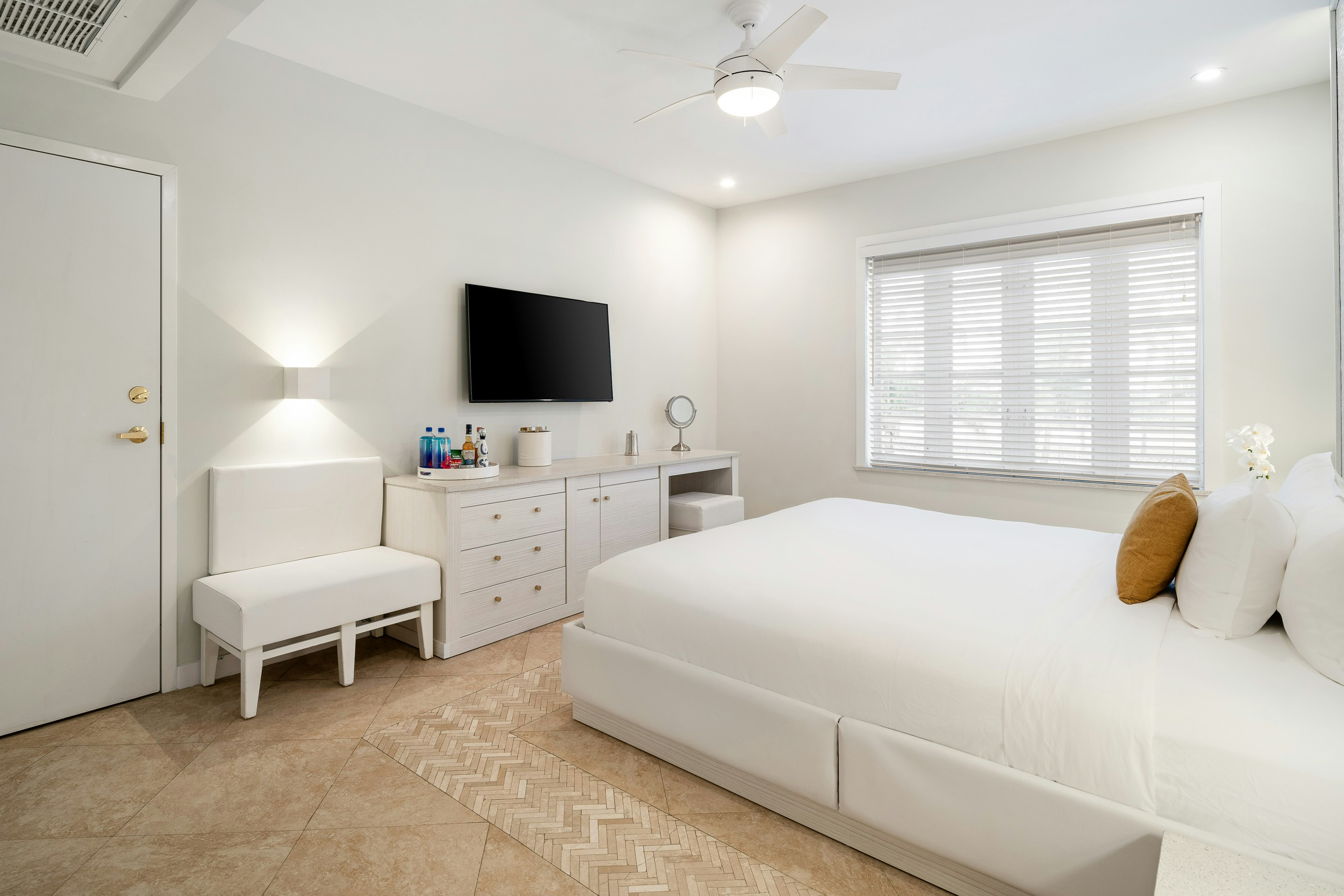 King Bed, Ocean Front