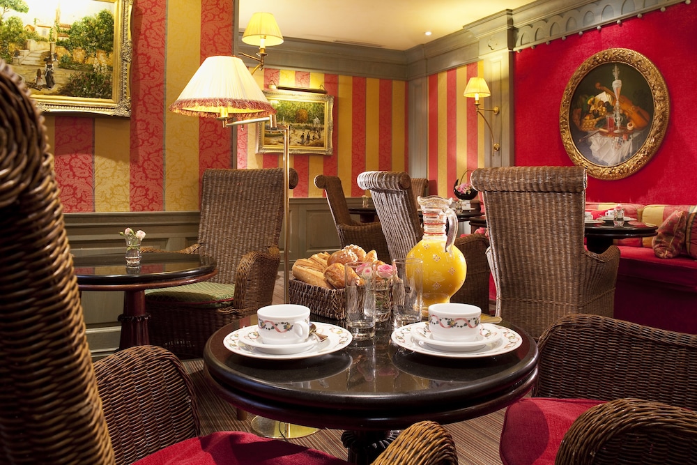 Hotel Chambiges Elysees 37/43